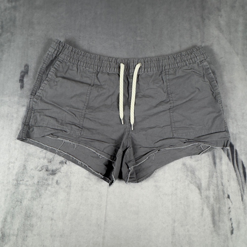 Vuori Shorts Womens XXL Gray Organic Cotton Raw Hem Drawstring 4451